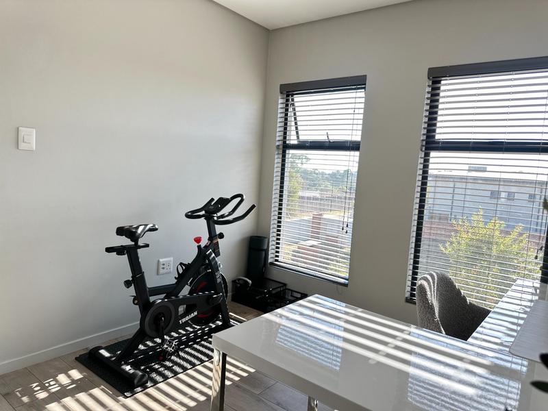 3 Bedroom Property for Sale in Crowthorne Gauteng