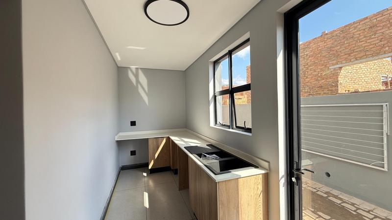 4 Bedroom Property for Sale in Fountainbrook Estate Gauteng