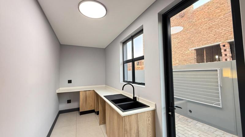 4 Bedroom Property for Sale in Fountainbrook Estate Gauteng