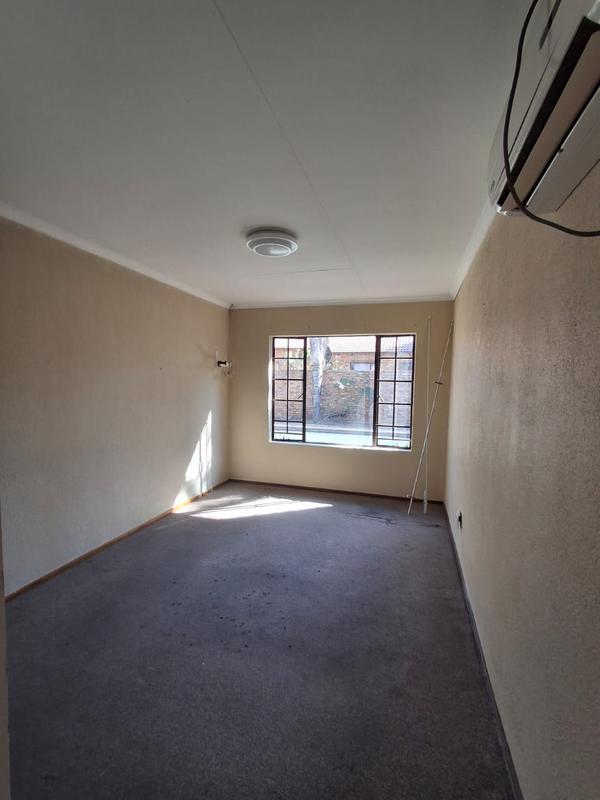To Let 3 Bedroom Property for Rent in Halfway Gardens Gauteng