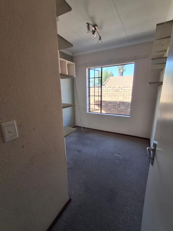To Let 3 Bedroom Property for Rent in Halfway Gardens Gauteng