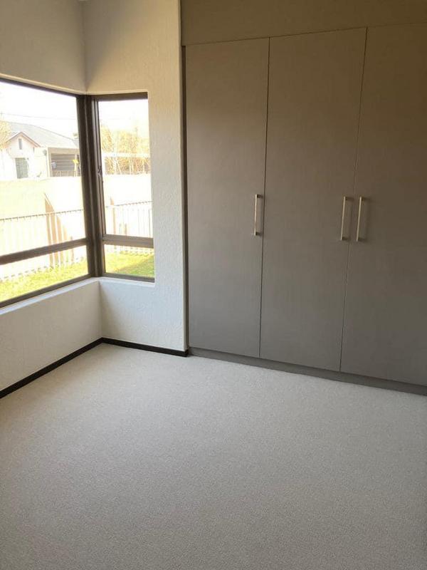 To Let 2 Bedroom Property for Rent in Fourways Gauteng