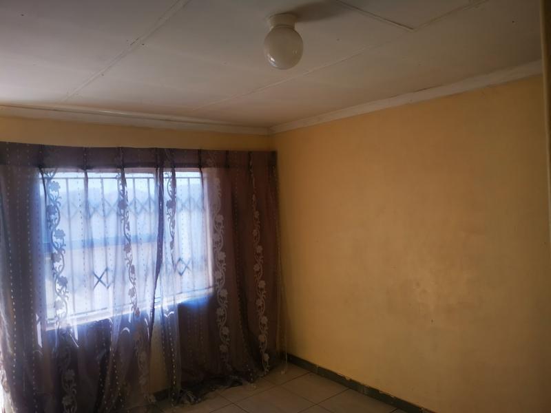 1 Bedroom Property for Sale in Vosloorus Ext 6 Gauteng