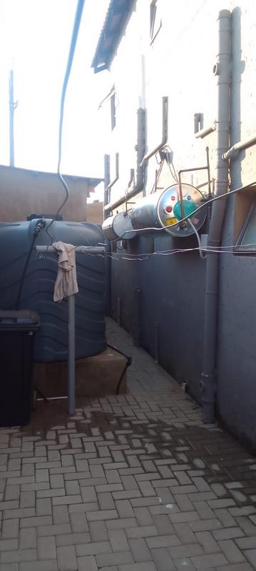 10 Bedroom Property for Sale in Protea Glen Gauteng