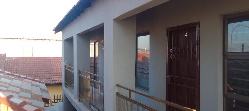 10 Bedroom Property for Sale in Protea Glen Gauteng