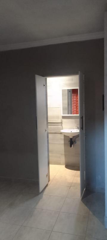10 Bedroom Property for Sale in Protea Glen Gauteng