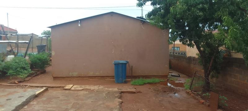 2 Bedroom Property for Sale in Thulani Gauteng