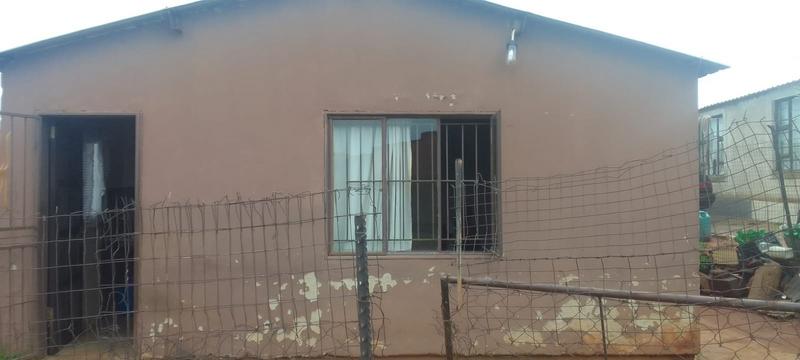 2 Bedroom Property for Sale in Thulani Gauteng