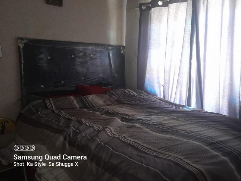 6 Bedroom Property for Sale in Tembisa Central Gauteng