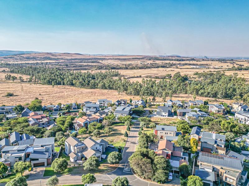 4 Bedroom Property for Sale in Copperleaf Estate Gauteng