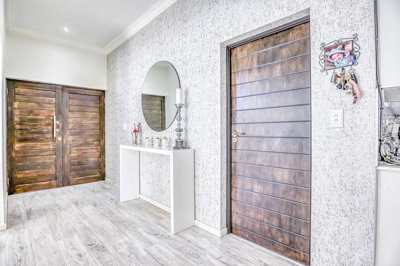 4 Bedroom Property for Sale in Copperleaf Estate Gauteng