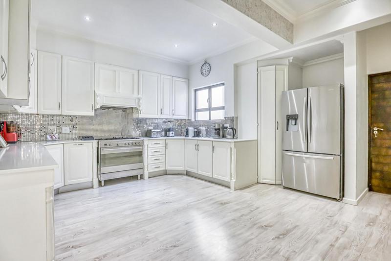 4 Bedroom Property for Sale in Copperleaf Estate Gauteng