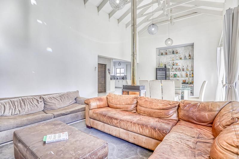 4 Bedroom Property for Sale in Copperleaf Estate Gauteng