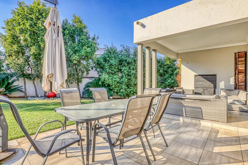 4 Bedroom Property for Sale in Copperleaf Estate Gauteng
