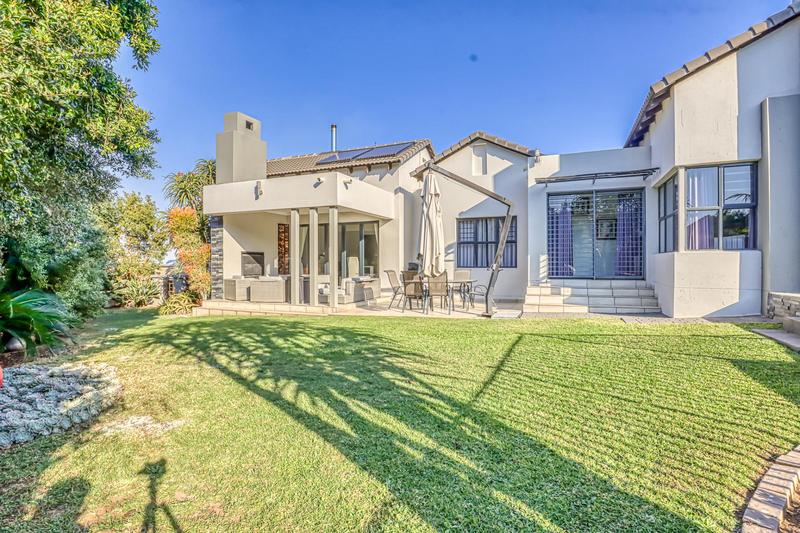 4 Bedroom Property for Sale in Copperleaf Estate Gauteng