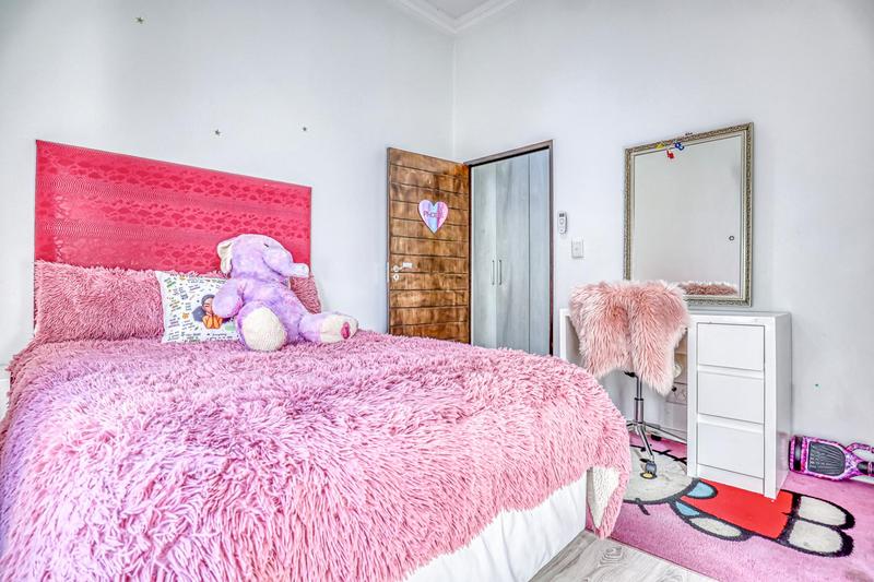 4 Bedroom Property for Sale in Copperleaf Estate Gauteng
