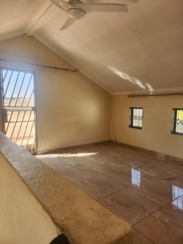 To Let 3 Bedroom Property for Rent in Ormonde Gauteng