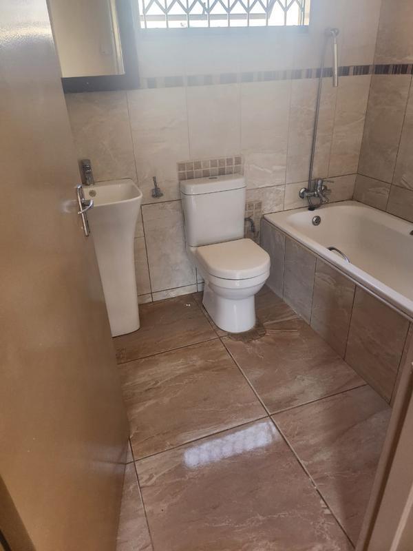 To Let 3 Bedroom Property for Rent in Ormonde Gauteng