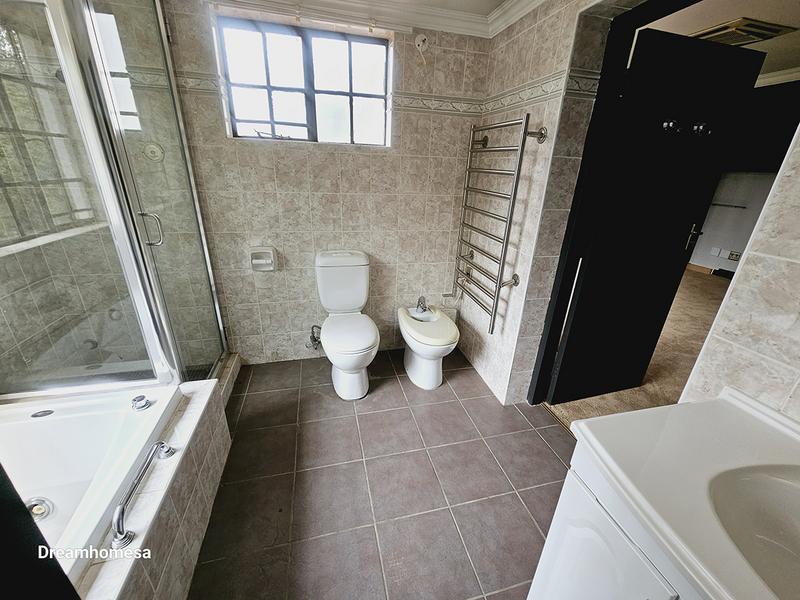 To Let 5 Bedroom Property for Rent in Houghton Estate Gauteng