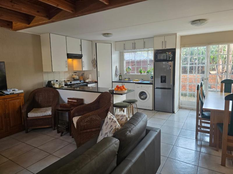 To Let 1 Bedroom Property for Rent in Weltevreden Park Gauteng