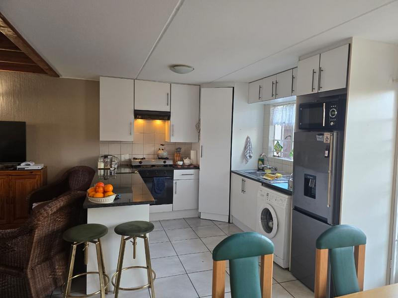 To Let 1 Bedroom Property for Rent in Weltevreden Park Gauteng