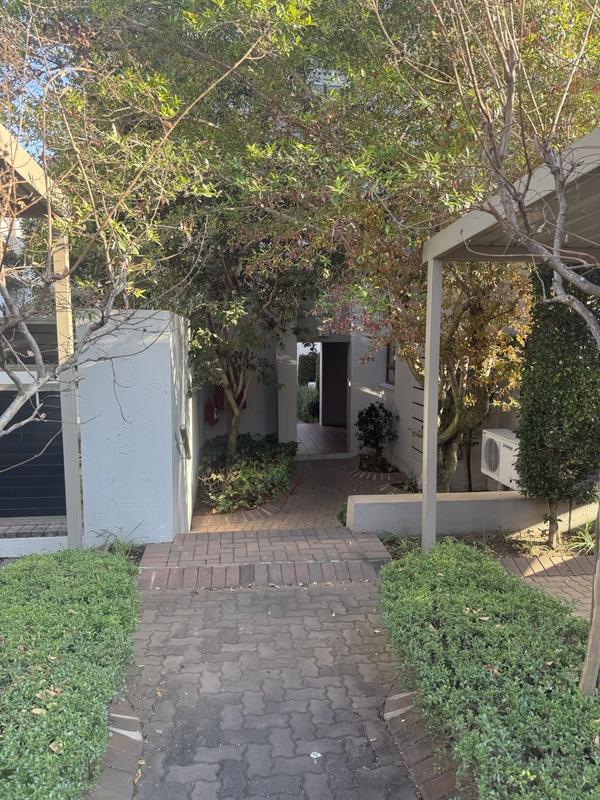 To Let 1 Bedroom Property for Rent in Bryanston Gauteng