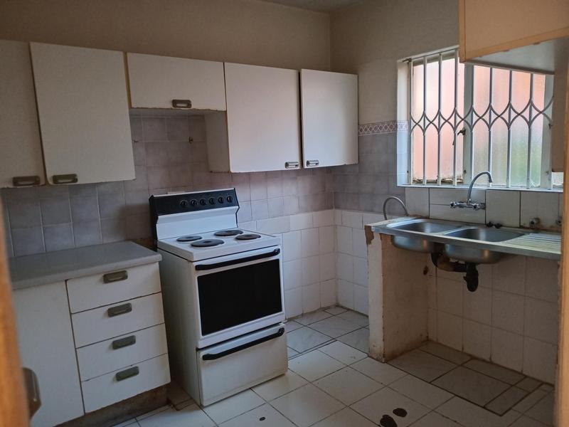To Let 2 Bedroom Property for Rent in Randburg Central Gauteng