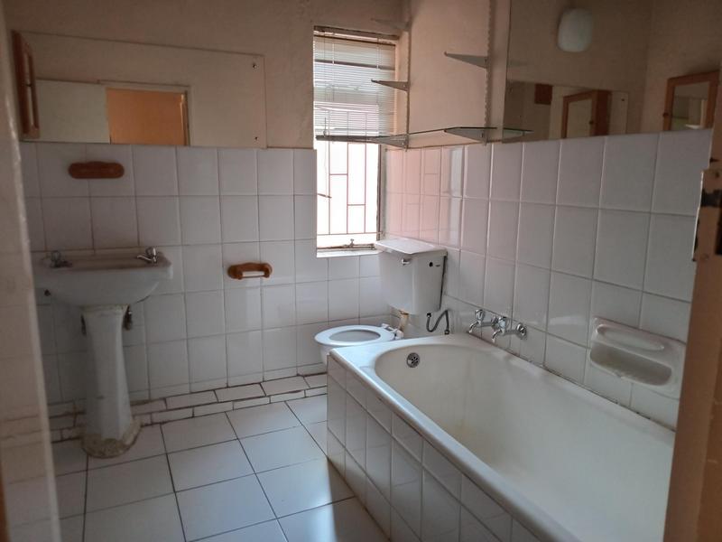 To Let 2 Bedroom Property for Rent in Randburg Central Gauteng