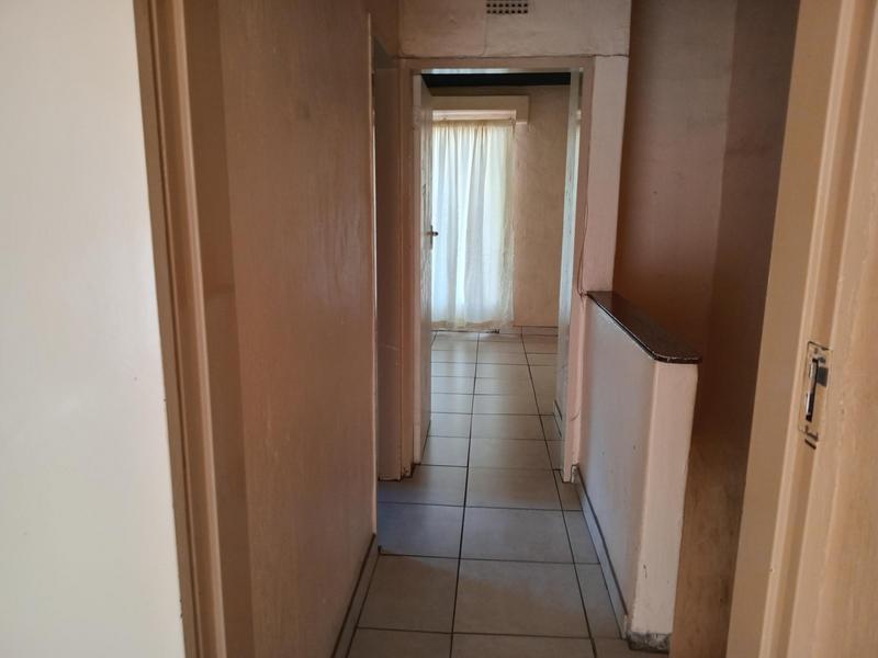 To Let 2 Bedroom Property for Rent in Randburg Central Gauteng