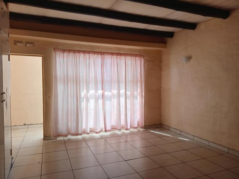 To Let 2 Bedroom Property for Rent in Randburg Central Gauteng