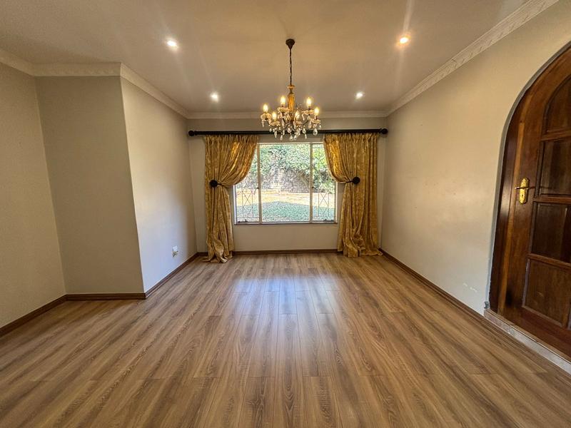 4 Bedroom Property for Sale in Kloofendal Gauteng