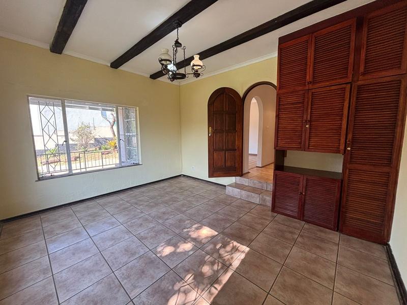 4 Bedroom Property for Sale in Kloofendal Gauteng
