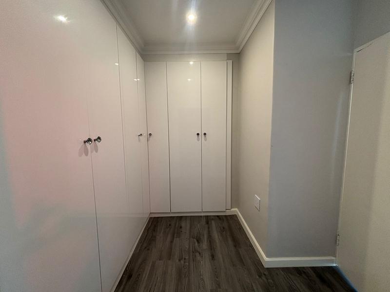 4 Bedroom Property for Sale in Kloofendal Gauteng
