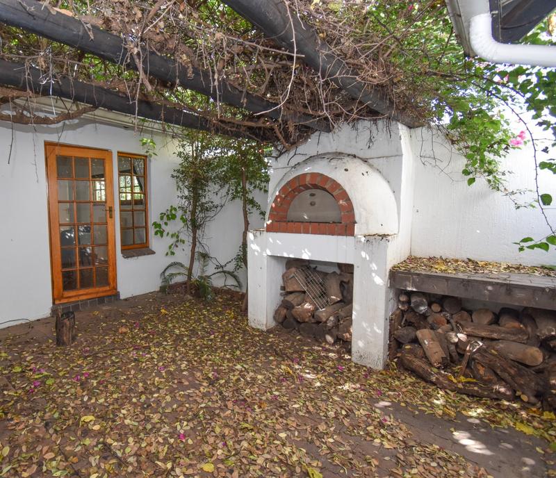 To Let 4 Bedroom Property for Rent in Morningside Gauteng