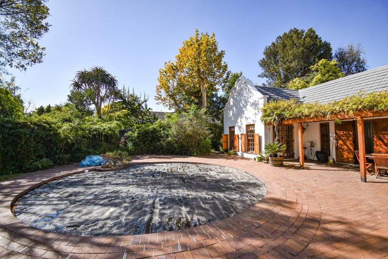 To Let 4 Bedroom Property for Rent in Morningside Gauteng
