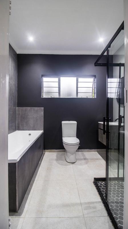 To Let 4 Bedroom Property for Rent in Brackenhurst Gauteng