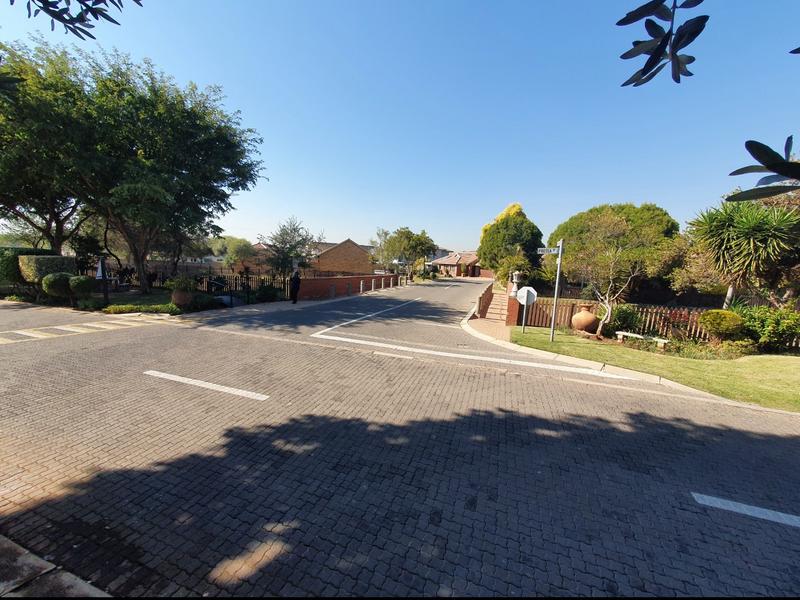 2 Bedroom Property for Sale in Montana Gauteng