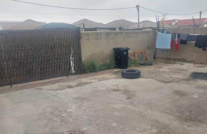 To Let 2 Bedroom Property for Rent in Riverlea Gauteng