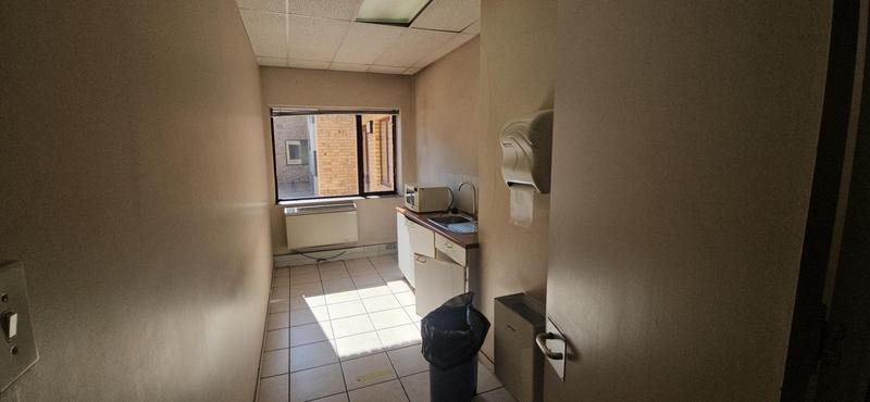 To Let commercial Property for Rent in Vorna Valley Gauteng