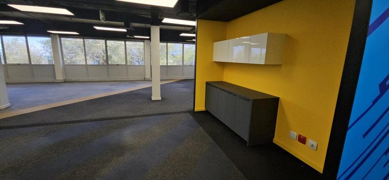 To Let commercial Property for Rent in Randjespark Gauteng