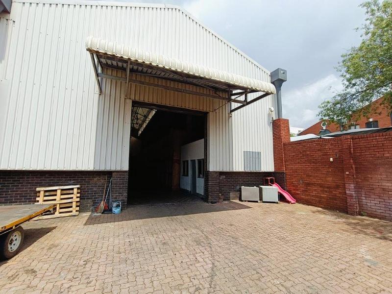 To Let commercial Property for Rent in Randjespark Gauteng