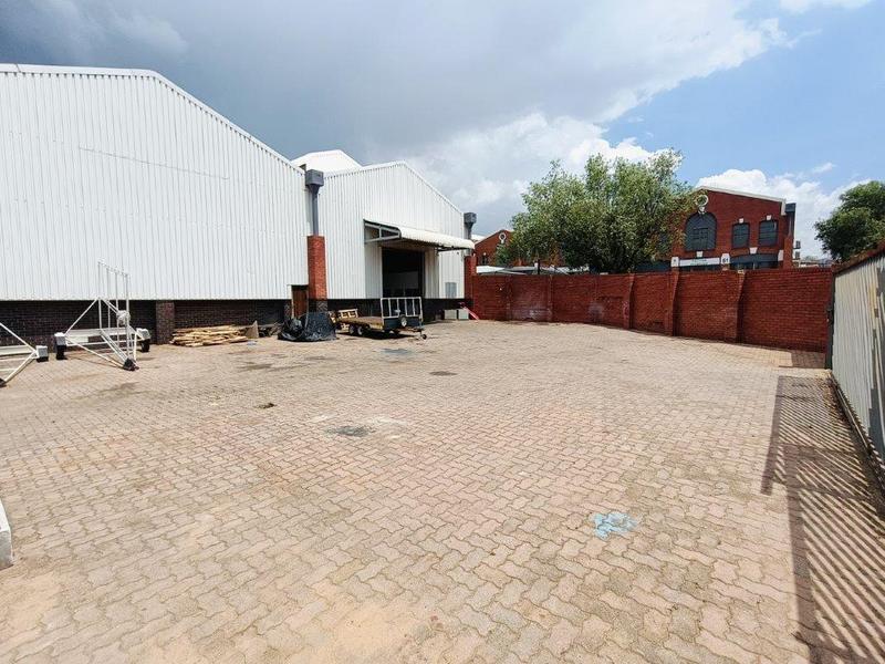 To Let commercial Property for Rent in Randjespark Gauteng