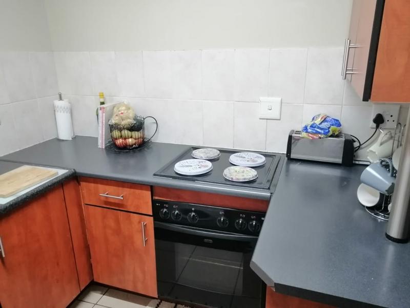 2 Bedroom Property for Sale in The Reeds Gauteng