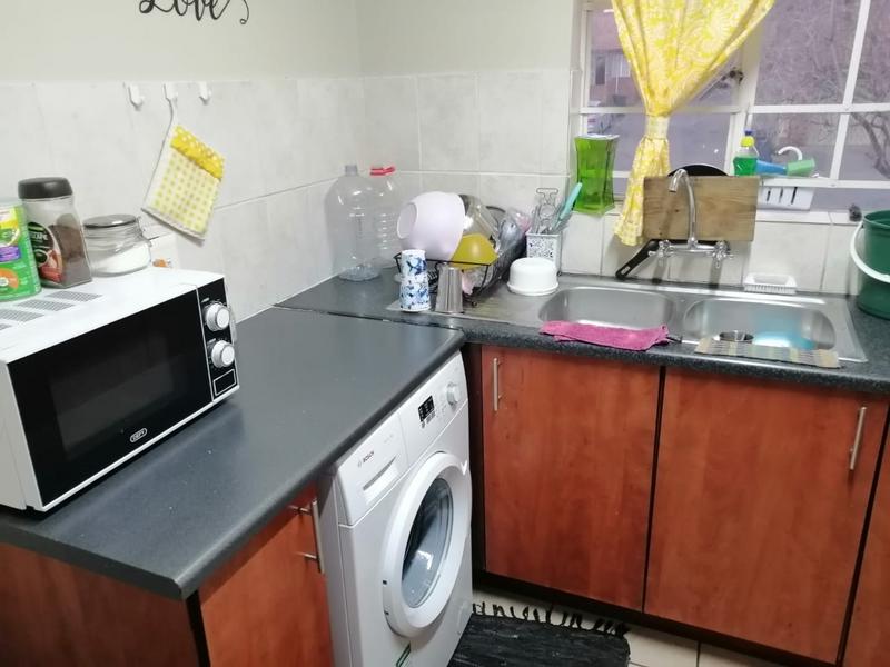 2 Bedroom Property for Sale in The Reeds Gauteng