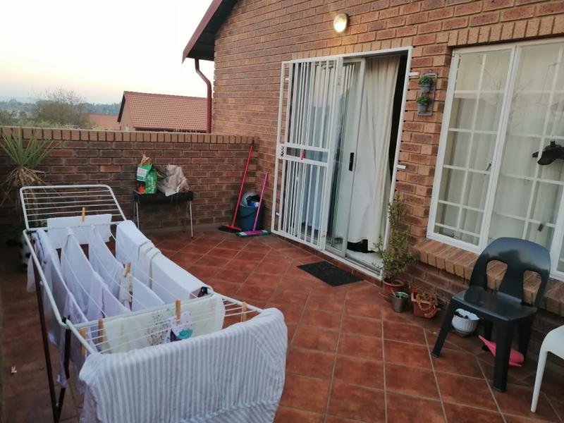 2 Bedroom Property for Sale in The Reeds Gauteng