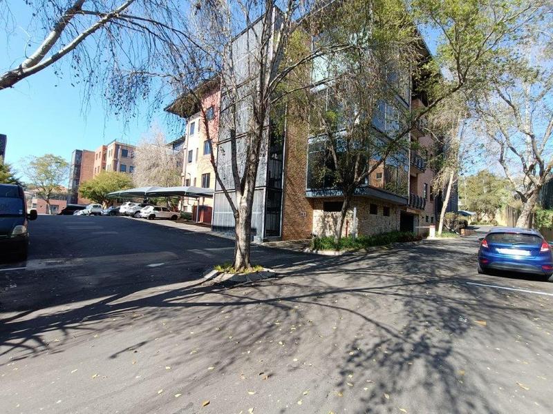 To Let commercial Property for Rent in Constantia Kloof Gauteng