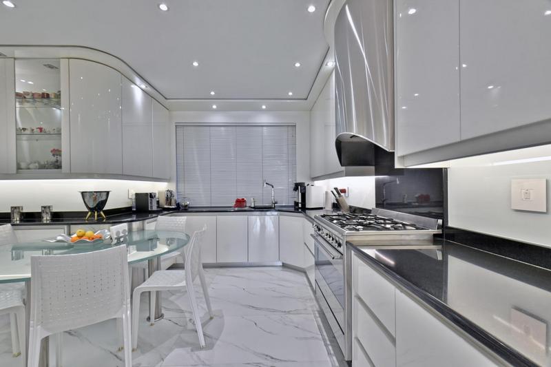 5 Bedroom Property for Sale in Morningside Gauteng