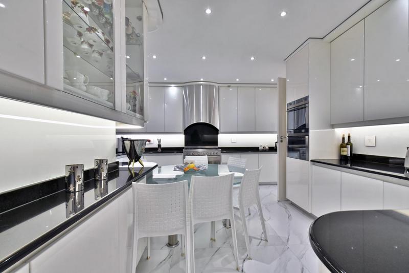 5 Bedroom Property for Sale in Morningside Gauteng