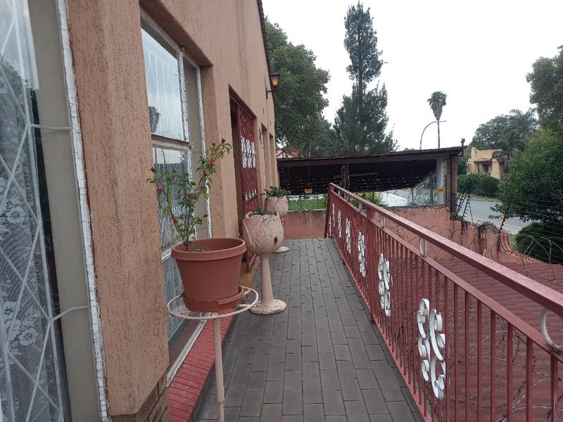 4 Bedroom Property for Sale in Bezuidenhout Valley Gauteng