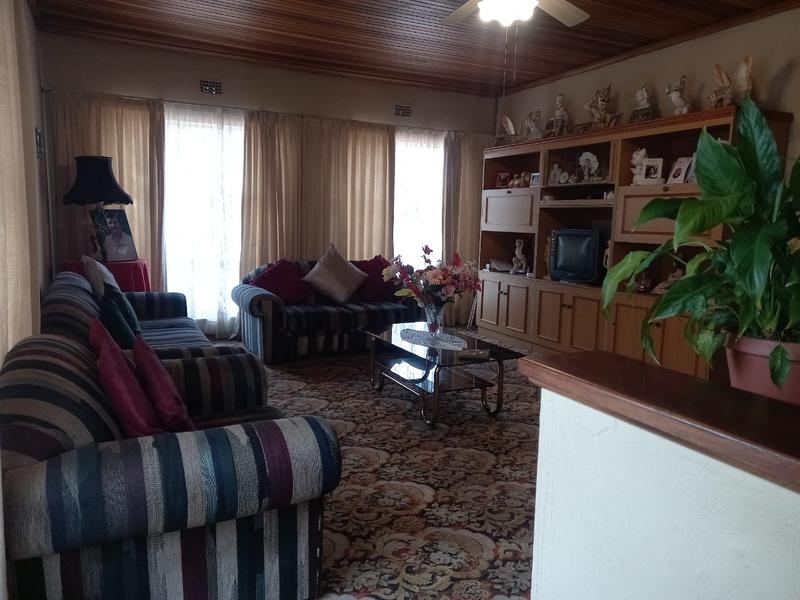 4 Bedroom Property for Sale in Bezuidenhout Valley Gauteng